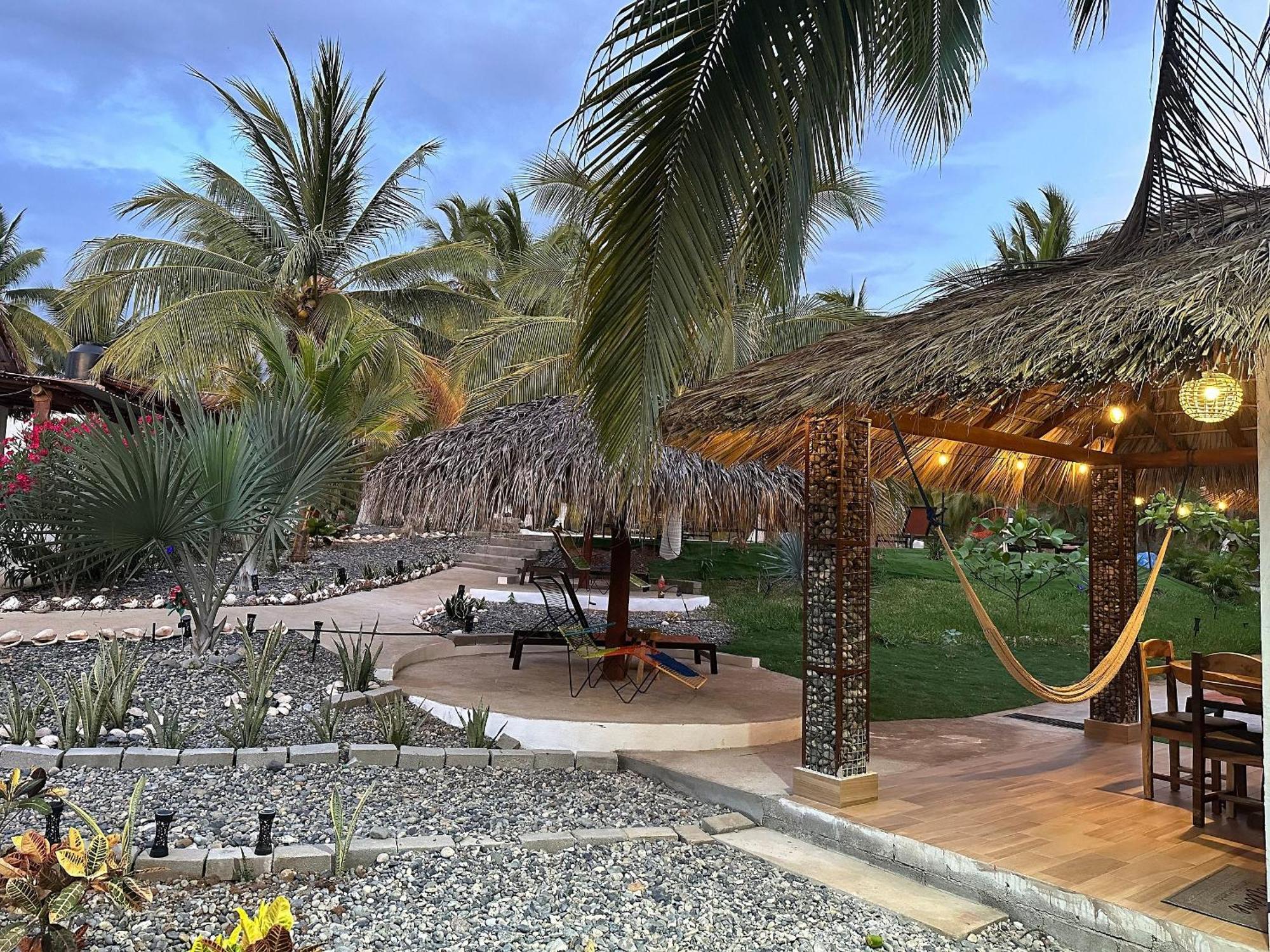 Casa Las Palmas Playa La Saladita Zihuatanejo Dış mekan fotoğraf